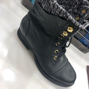 Steve Madden combat boot